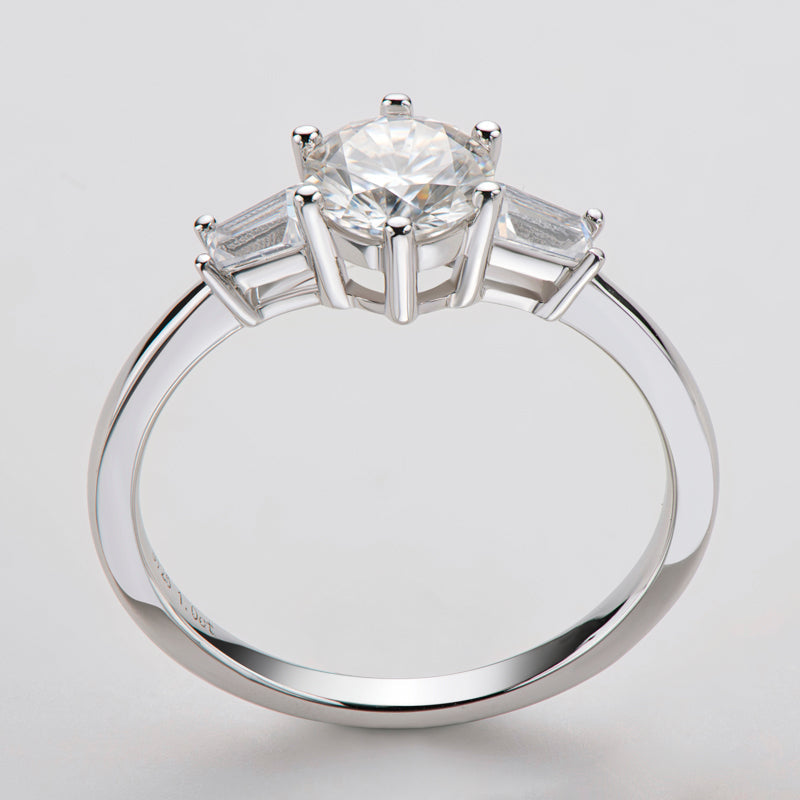 Classic Round Cut CZ Diamond Three Stone Ring 7