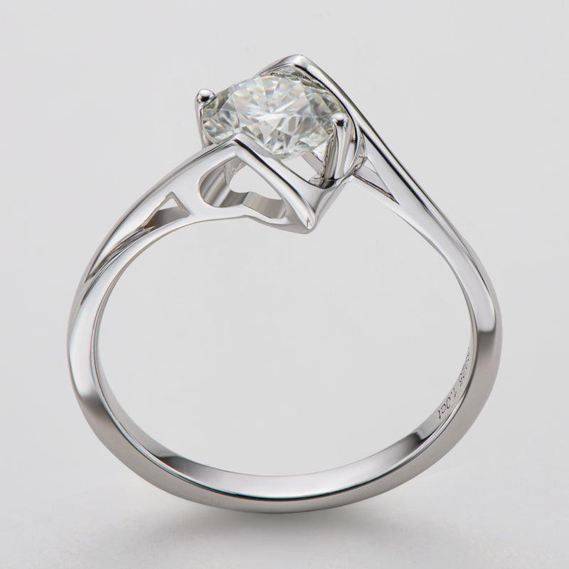 925 Sterling Silver Classic Round Cut CZ Angle Solitaire Rings 7