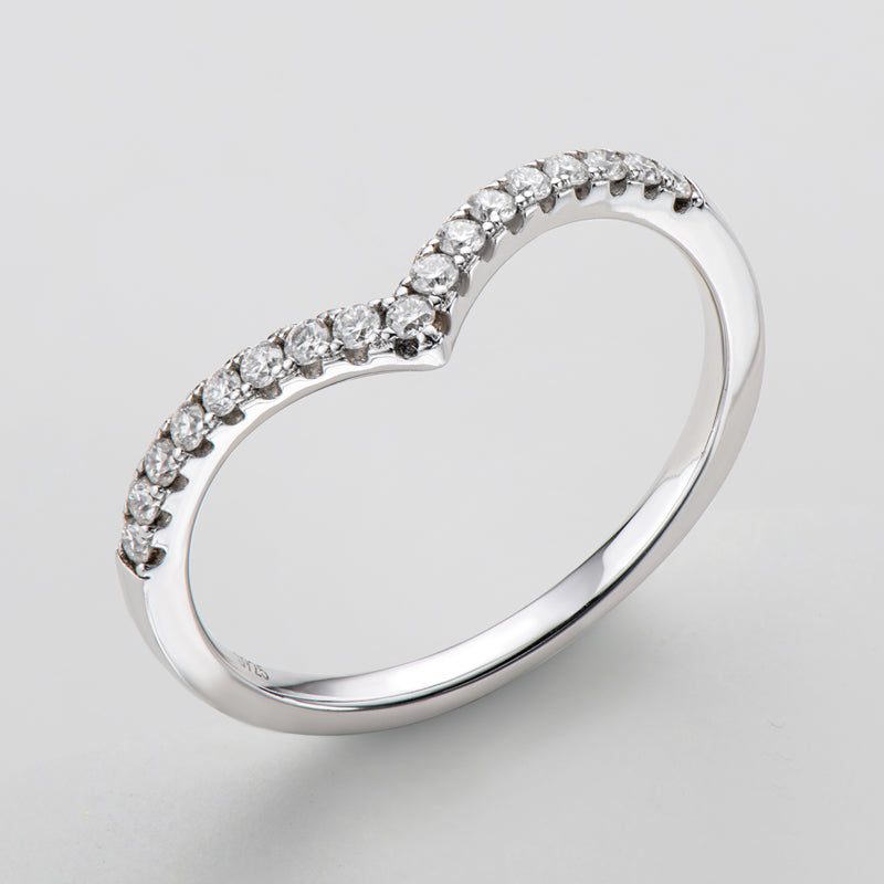 925 Sterling Silver V-Shape Round Cut CZ Ring 6