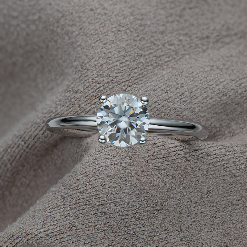 925 Sterling Silver Classic Solitaire Round Cut CZ Ring 4