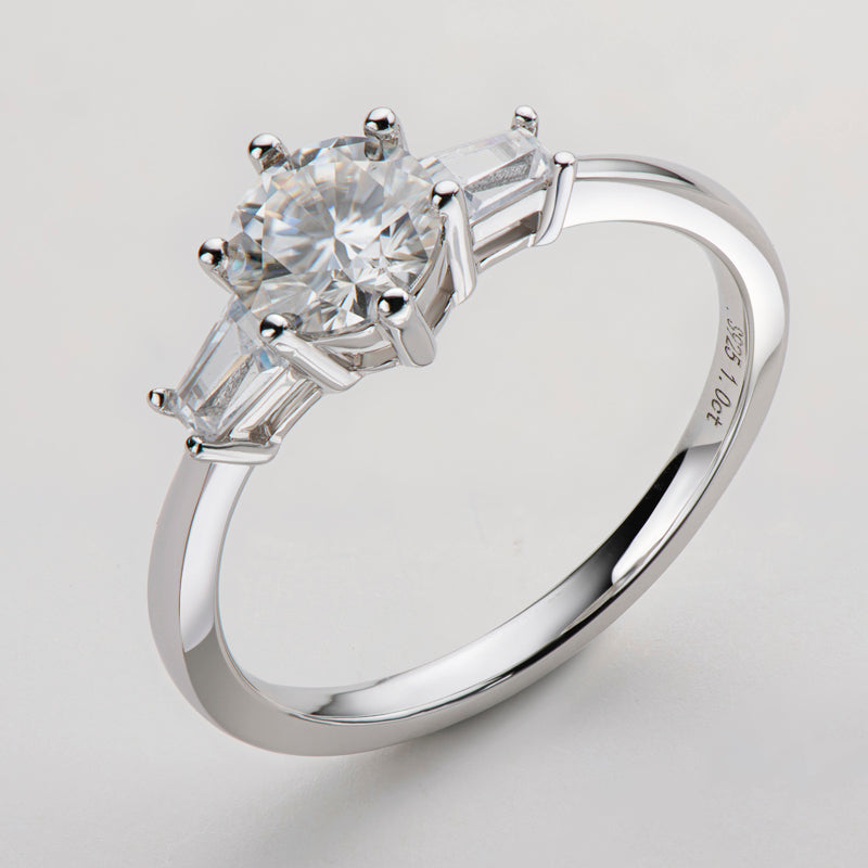 Classic Round Cut CZ Diamond Three Stone Ring 10