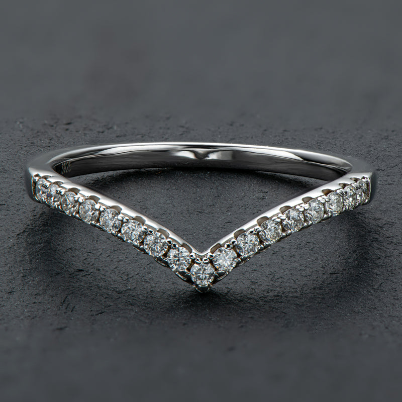 925 Sterling Silver V-Shape Round Cut CZ Ring 8