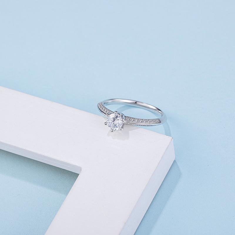 925 Sterling Silver Classic Round Cut CZ Ring 3