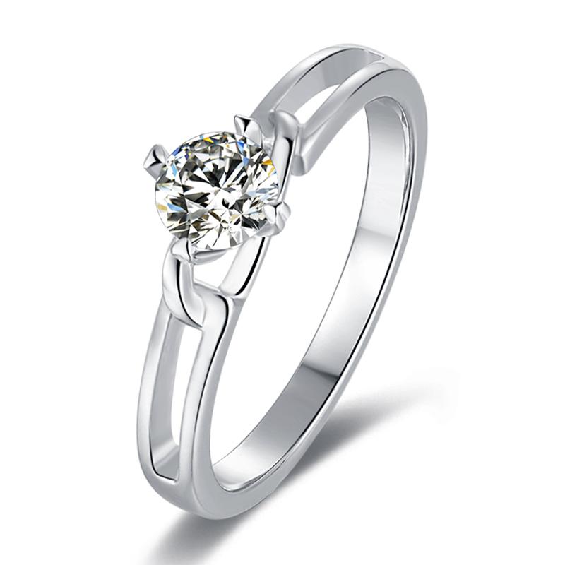 925 Sterling Silver Classic Round Cut CZ Ring 1