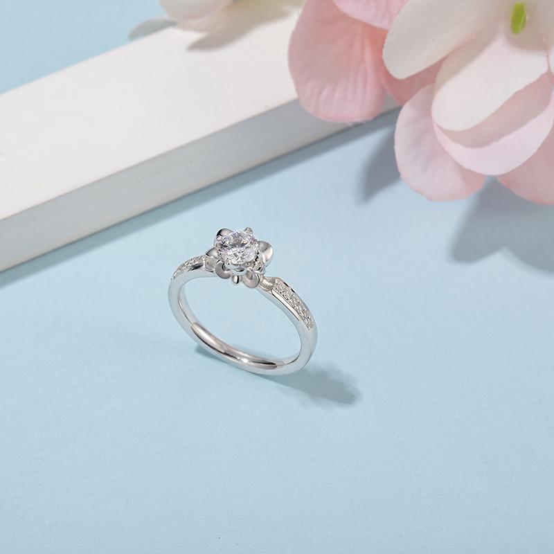 925 Sterling Silver  Classic Round Cut CZ Ring 5