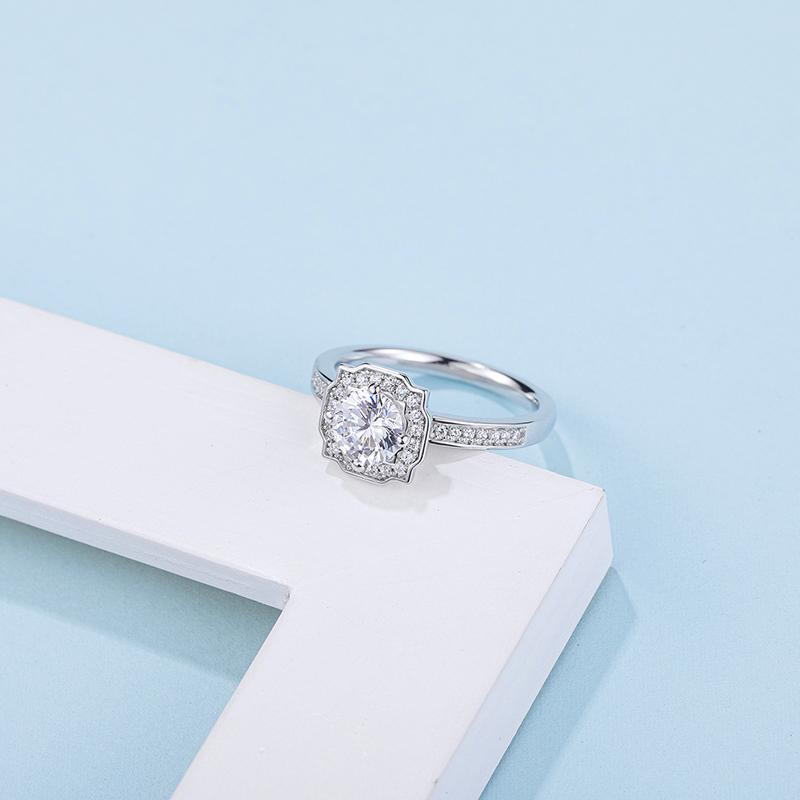 925 Sterling Silver  Classic Round Cut CZ Halo Ring 4