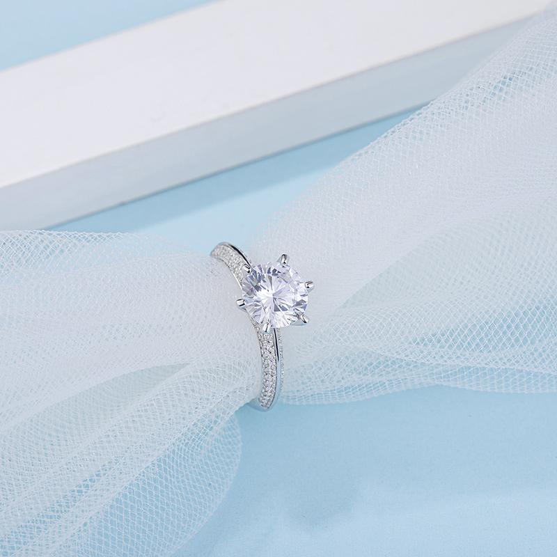 925 Sterling Silver Classic Round Cut CZ Ring 6