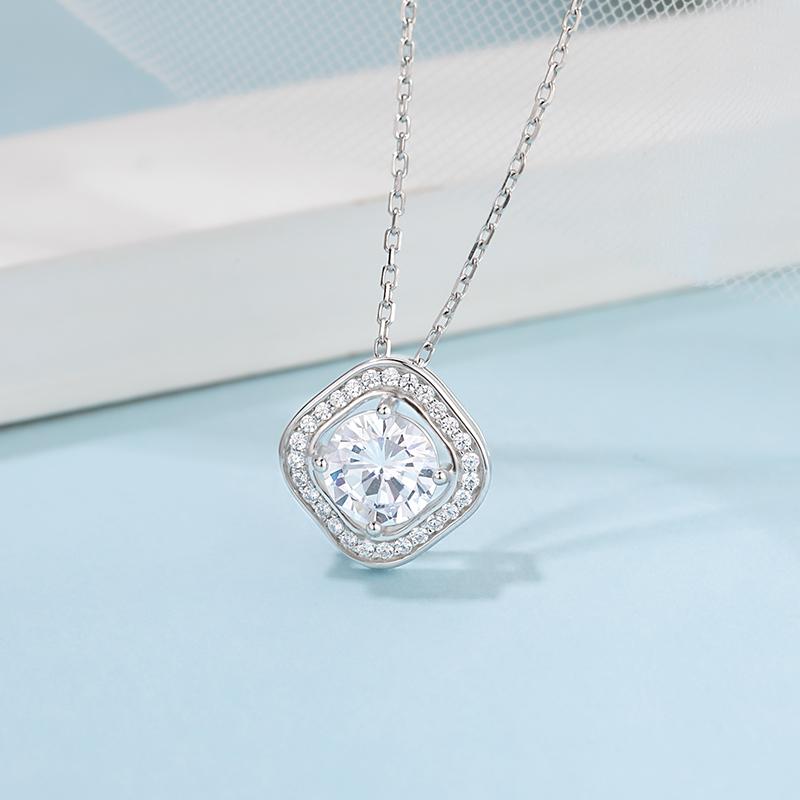 925 Sterling Silver Classic Brilliant Round CZ Pendant Necklace 9