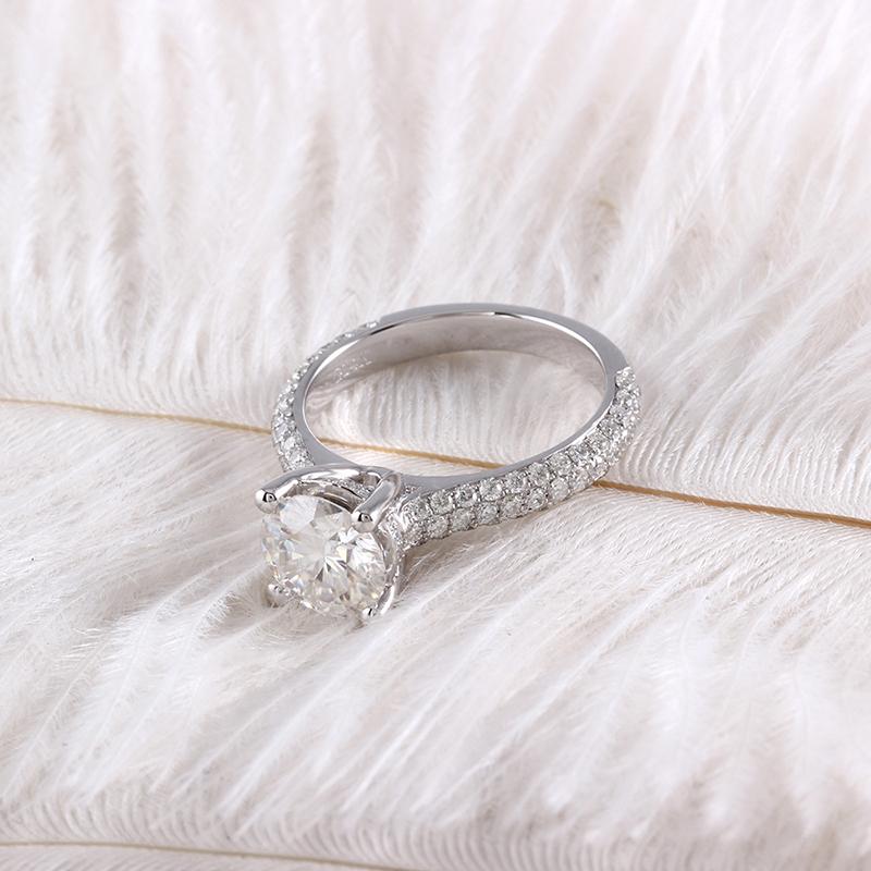 925 Sterling Silver  Round Cut CZ Classic Ring 3