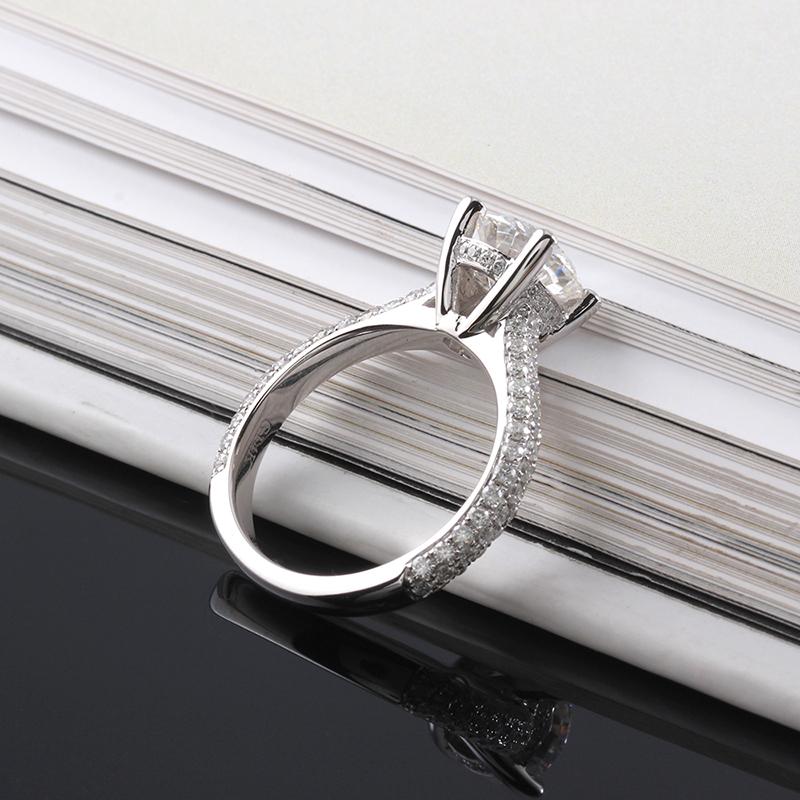 925 Sterling Silver  Round Cut CZ Classic Ring 8