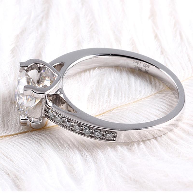 925 Sterling Silver Round Cut CZ Classic Ring 7