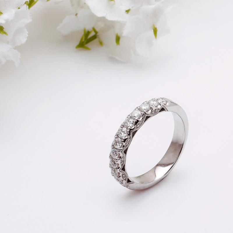 925 Sterling Silver Round Cut CZ Vintage Band Ring 6