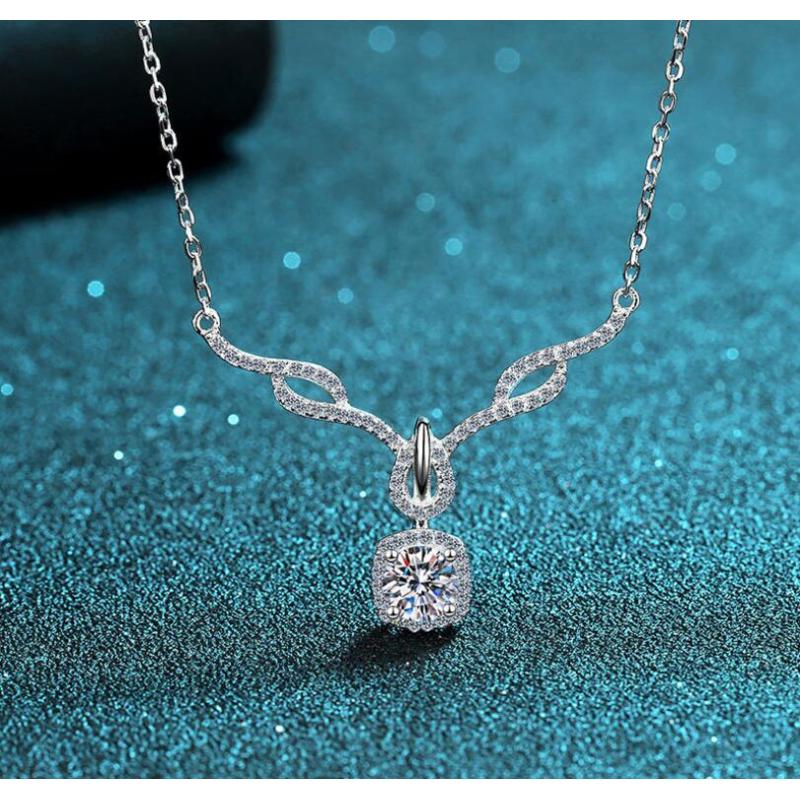 925 Sterling Silver Round Cut CZ Pendant Necklace 2