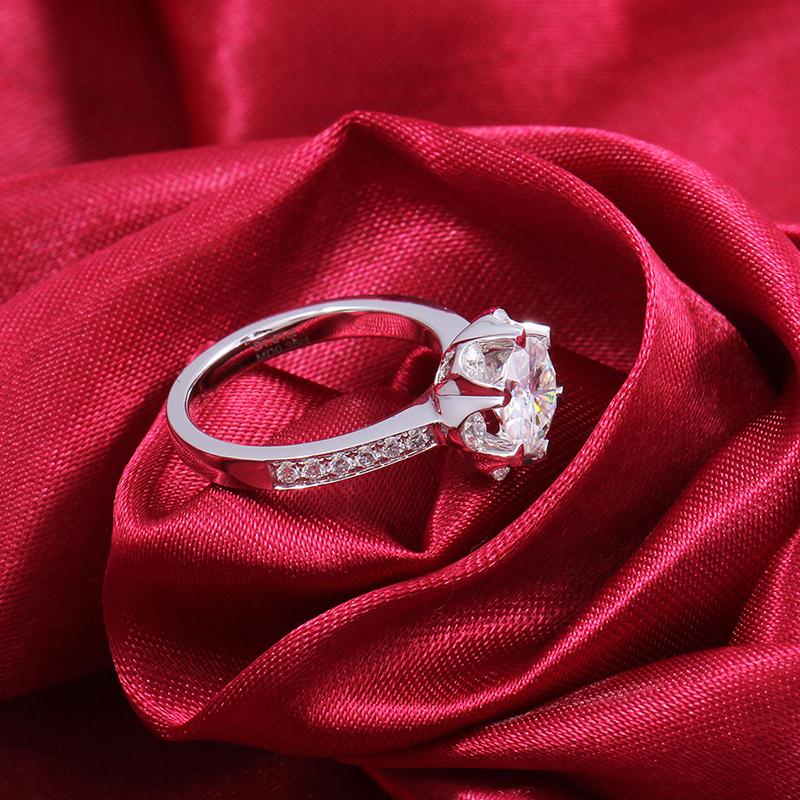 925 Sterling Silver Round Cut CZ Halo Ring 4