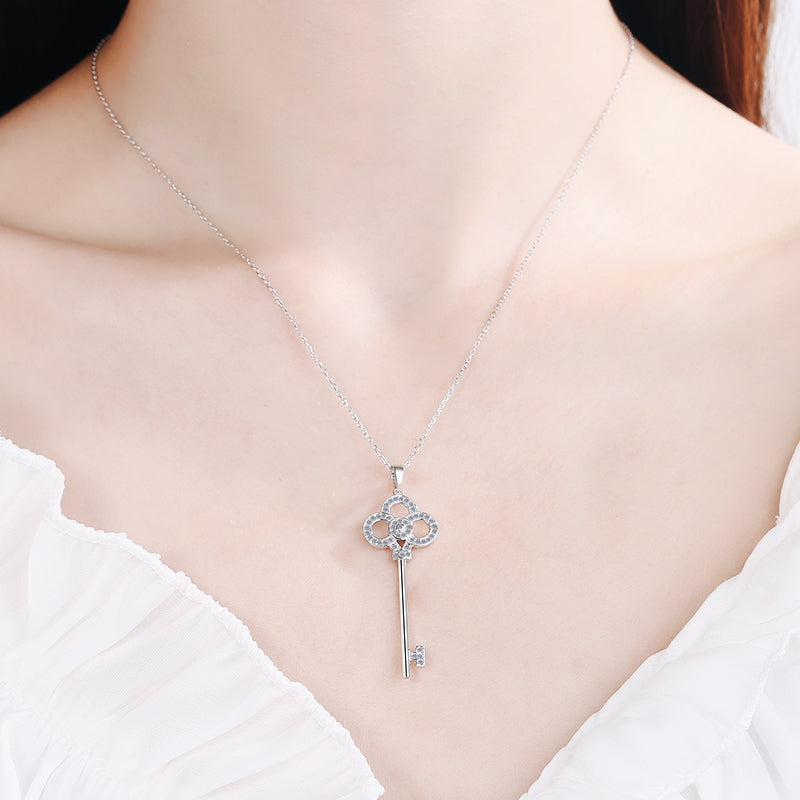 925 Sterling Silver Round Cut CZ Key Pendant Necklace 2