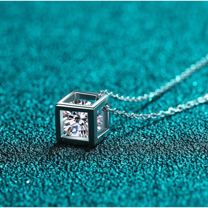 925 Sterling Silver Round Cut CZ Square Box Pendant Necklace 5