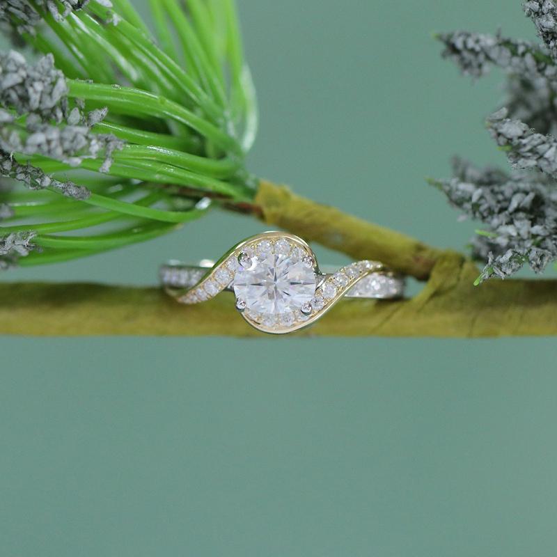 925 Sterling Silver Oval Cut CZ Ring 2