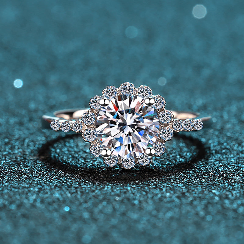 925 Sterling Silver Round Cut CZ Halo Ring 4