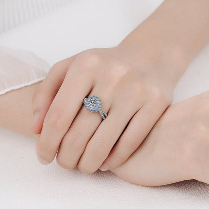 925 Sterling Silver Round Cut CZ Split Shank Ring 2