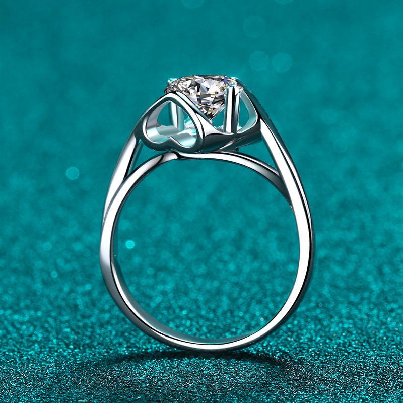 925 Sterling Silver Round Cut CZ Twist Shank Ring 5