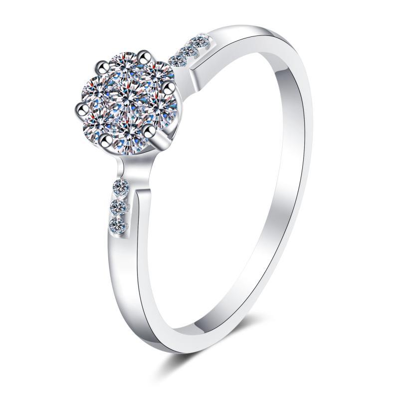 925 Sterling Silver Round Cut CZ Cluster Ring 1