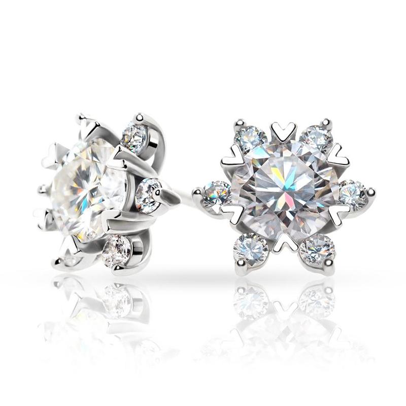 925 Sterling Silver Round Cut Cubic Zirconia Classic Stud Earrings 1