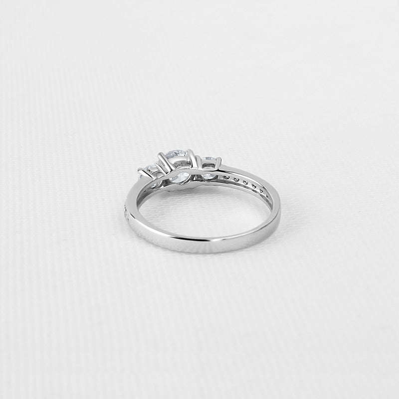 925 Sterling Silver Three Stone Round Cut CZ Ring 4