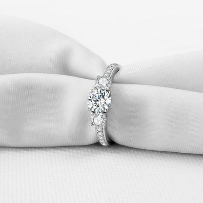 925 Sterling Silver Three Stone Round Cut CZ Ring 2