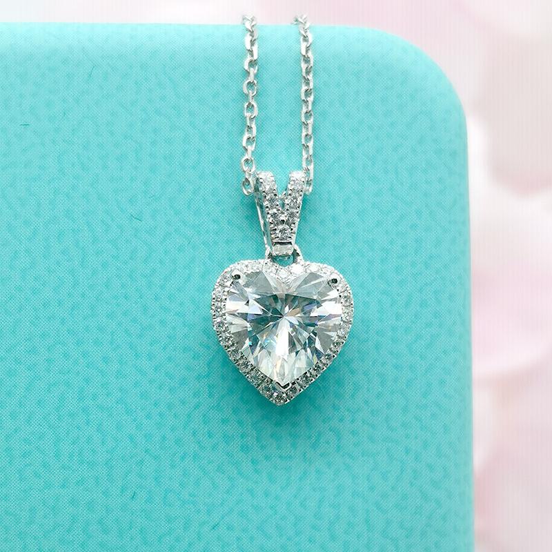 925 Sterling Silver Heart Shaped CZ Classic Pendant Necklace 8