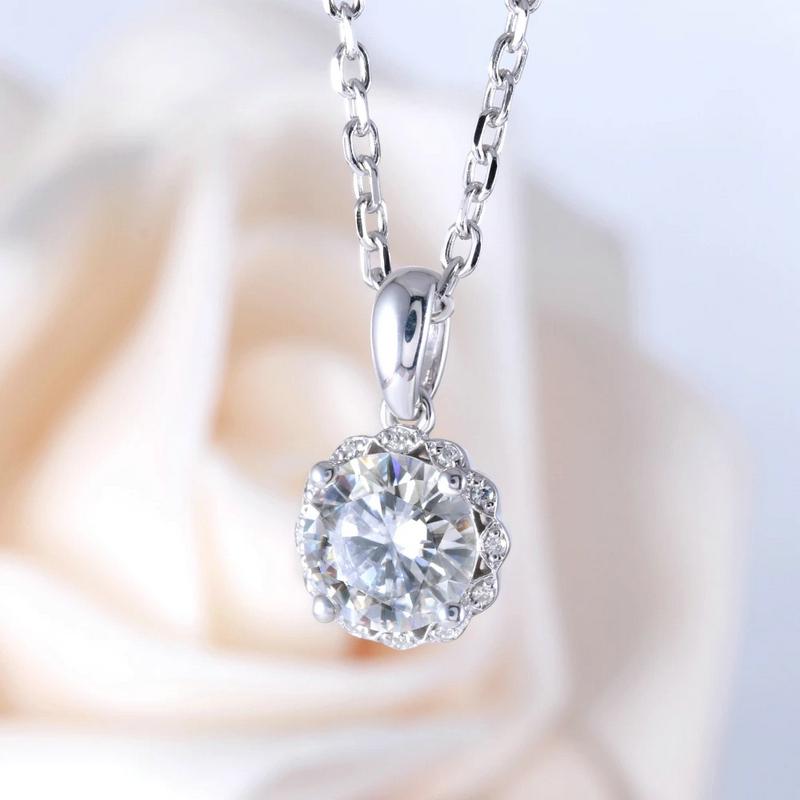 925 Sterling Silver Round Cut CZ Lace Halo Pendant Necklace 3