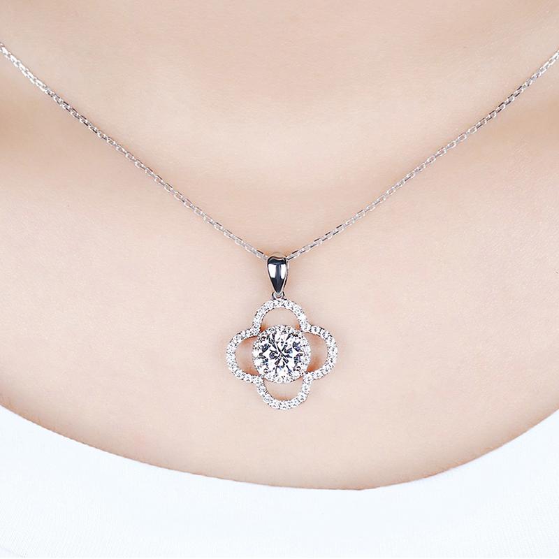 925 Sterling Silver Round Cut CZ Lucky Clower Pendant Nacklace 3