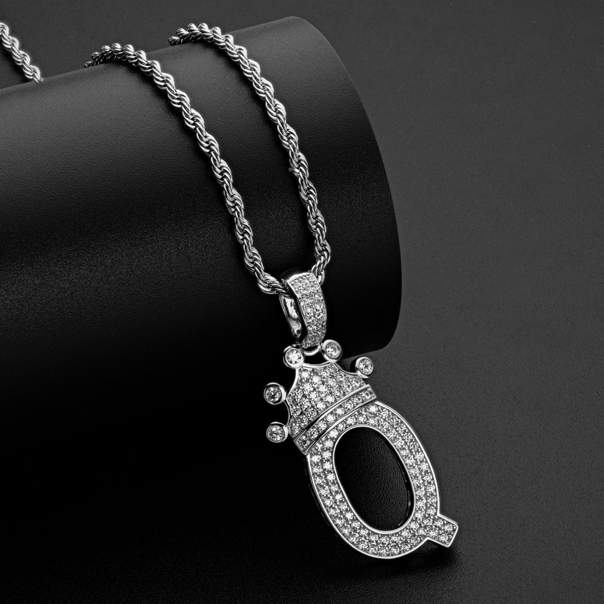 925 Sterling Silver Round Cut Created CZ Hip Hop Micro Pave The Letter Q Pendant Necklace 10