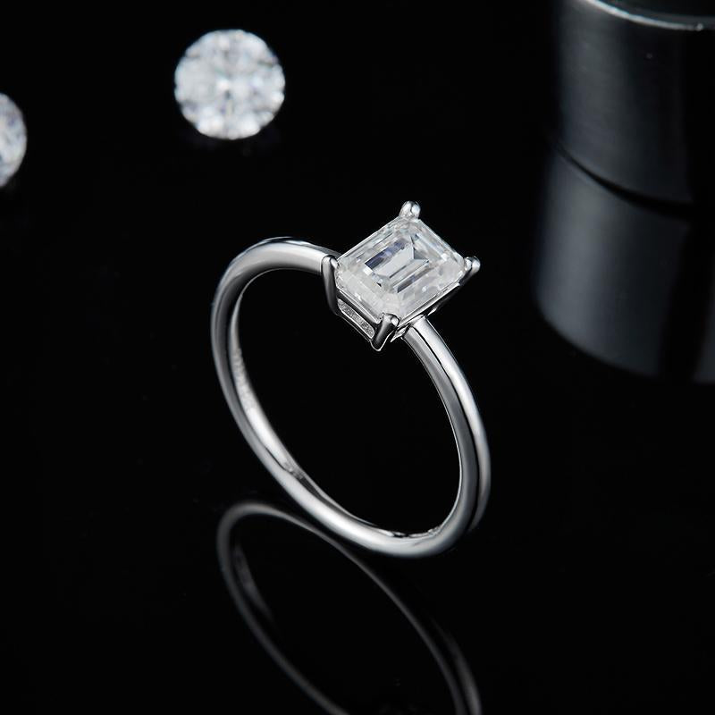 925 Sterling Silver Solitaire Emerald Cut CZ Ring 11