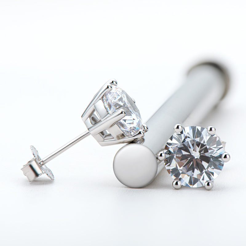 Round Cut Moissanite Diamond Stud Earrings 12