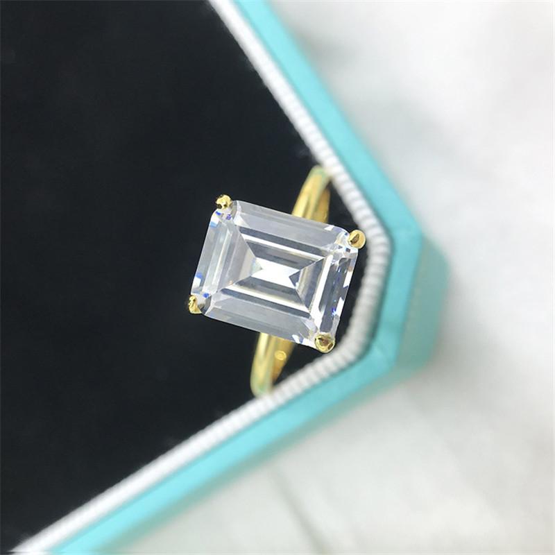 925 Sterling Silver Emerald Cut CZ Solitaire Ring 3