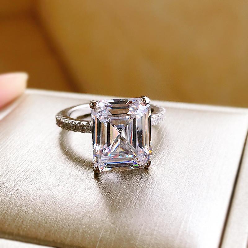 925 Sterling Silver Emerald Cut CZ Ring 1