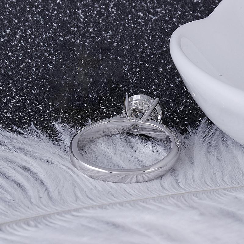 925 Sterling Silver Round Cut CZ Classic Ring 4