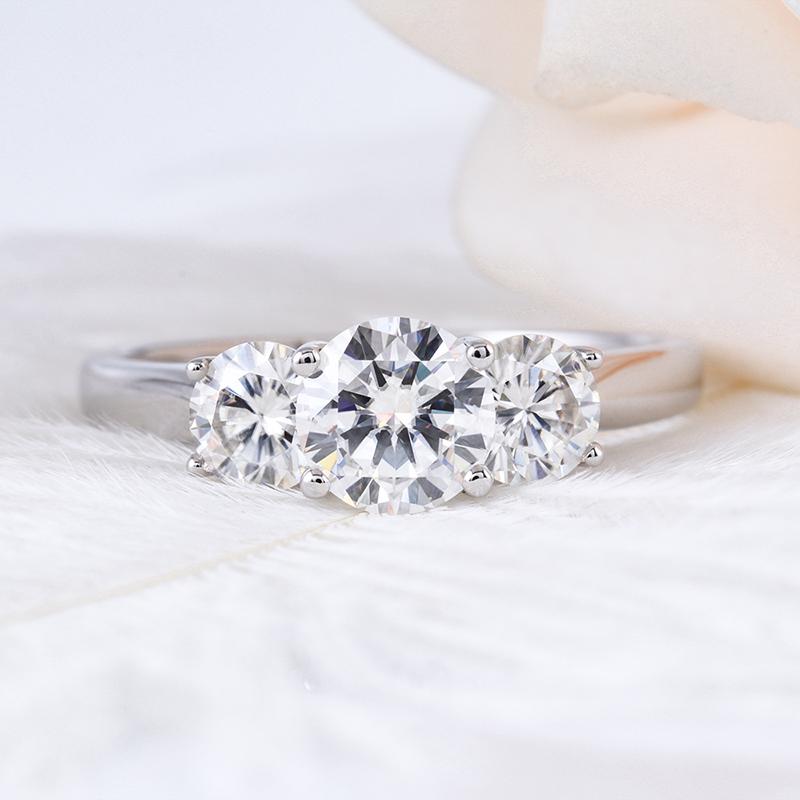 925 Sterling Silver Round Cut CZ Three Stone Ring 1