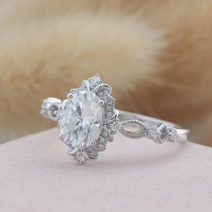 925 Sterling Silver  Round Cut CZ Vintage Ring 5