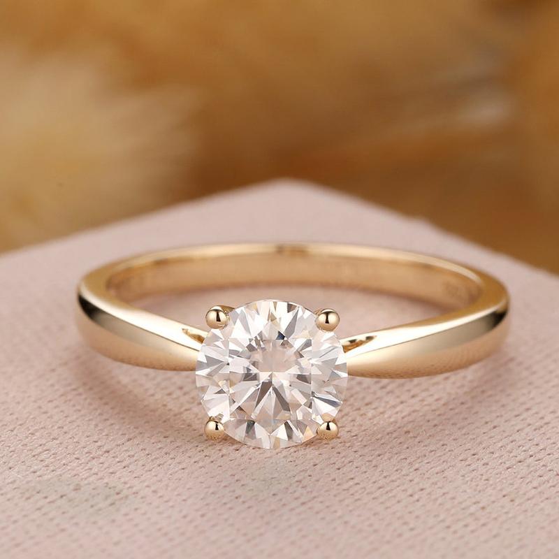 925 Sterling Silver Round Cut CZ Solitaire Ring 2