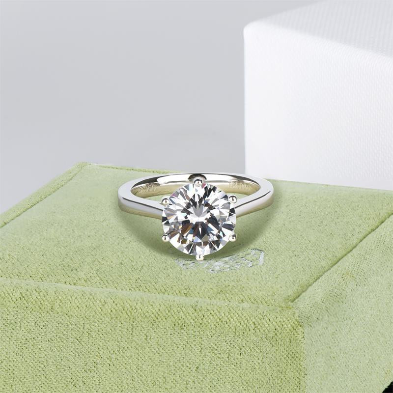 925 Sterling Silver  Classic Round Brilliant Cut CZ Solitaire Ring 8