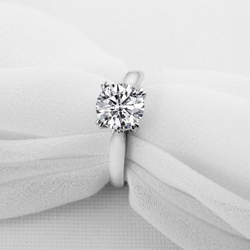 925 Sterling Silver Classic Round Cut CZ Solitaire Ring 6