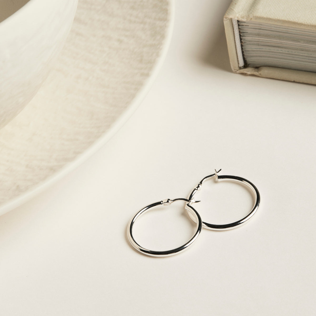 2mm Simple Hoop Silver Earring 2