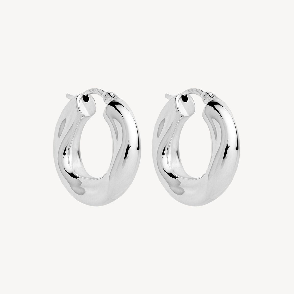 Dune Hoop Silver Earring 1