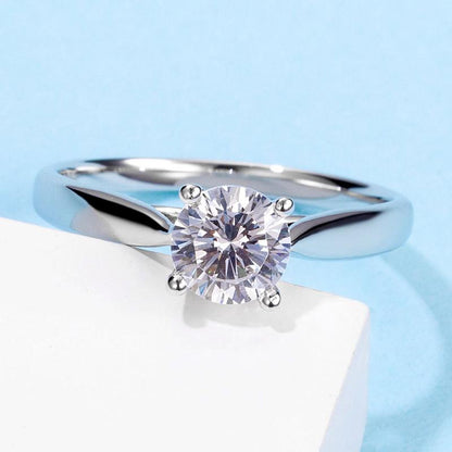 925 Sterling Silver Classic Round CZ Solitaire Ring 4