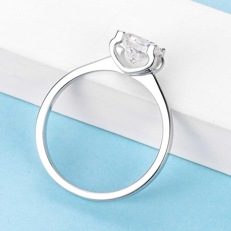 925 Sterling Silver Classic Round Cut CZ Solitaire Ring 6