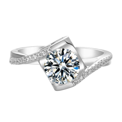 925 Sterling Silver Classic Round Cut CZ Angle Solitaire Ring 3