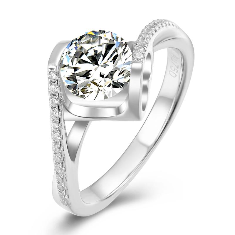 925 Sterling Silver Classic Round Cut CZ Angle Solitaire Ring 1